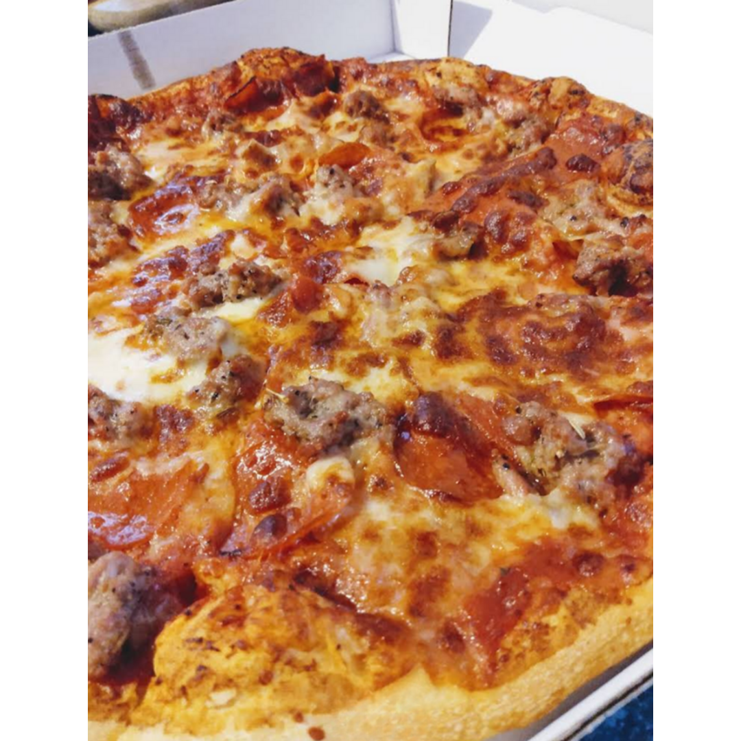sausage and pepperoni pizza